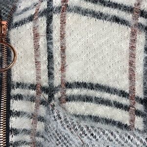 Extremely soft sweater.